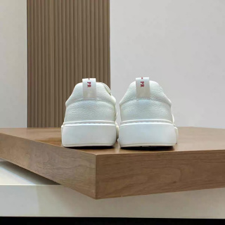 Buty sneakers mokasywny wsuwane
