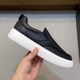 Buty sneakers mokasywny wsuwane
