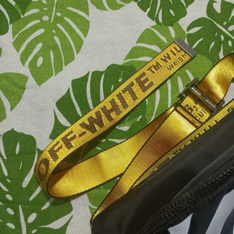 Torebka na ramię nerka Off White Torebka na ramię nerka Off White