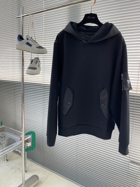 Bluza Prada z kapturem Bluza Prada z kapturem