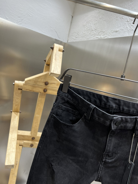 Spodnie slim fit Amiri Spodnie slim fit Amiri