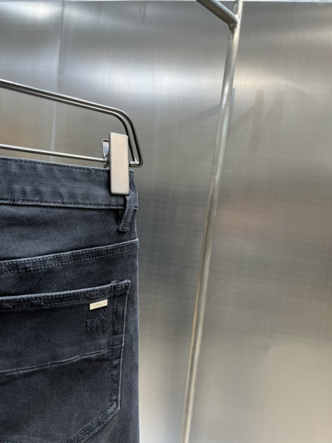 Spodnie slim fit Amiri Spodnie slim fit Amiri