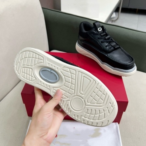 Buty Valentino Graravani