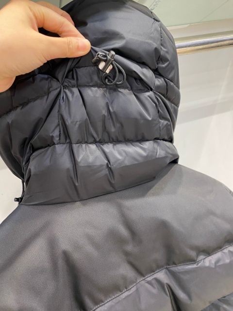 Kurtka puchowa Moncler