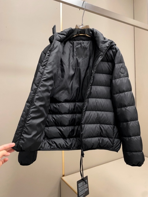 Kurtka Moncler