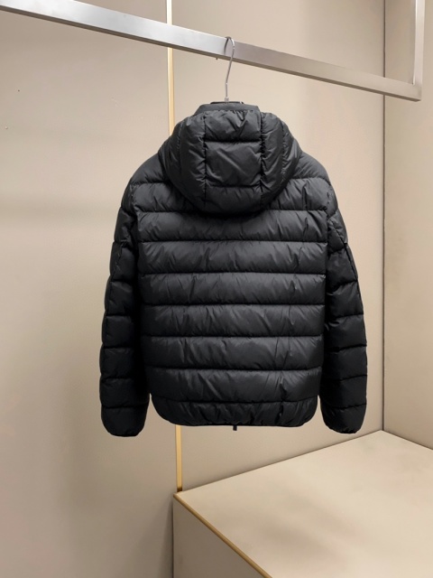 Kurtka Moncler