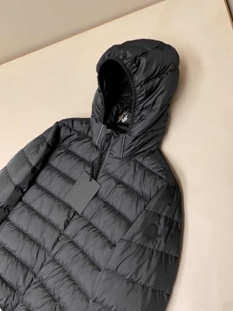 Kurtka Moncler
