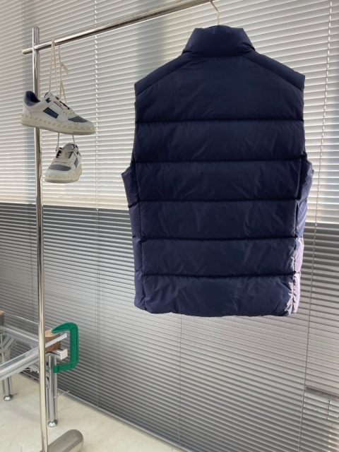 Kamizelka puchowa bezrękawnik Prada