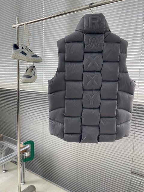 Kamizelka męska bezrękawnik puchowy Moncler