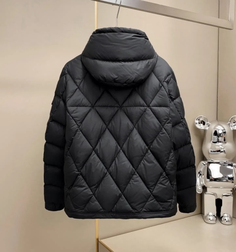 Kurtka Moncler