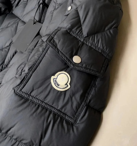 Kurtka Moncler