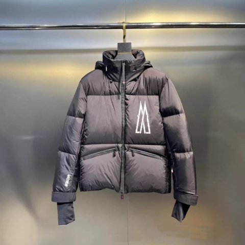 Kurtka puchowa Moncler