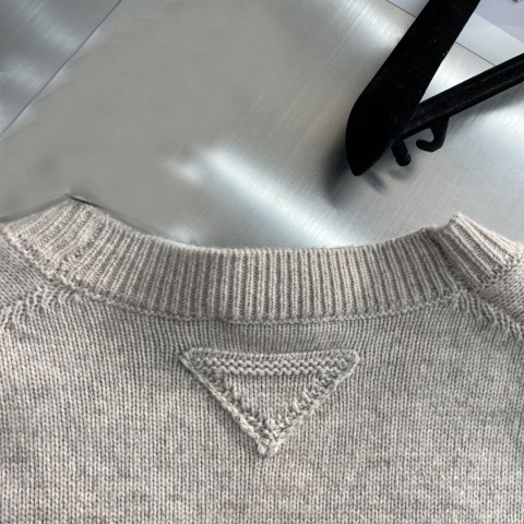 Sweter Kardigan Prada