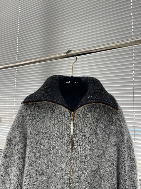 Sweter luksusowy wełniany Louis Vuitton