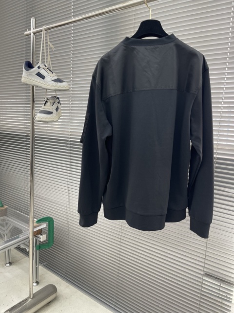 Czarna bluza męska Prada