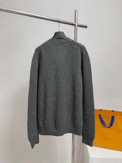 Sweter zapinany na guziki Louis Vuitton