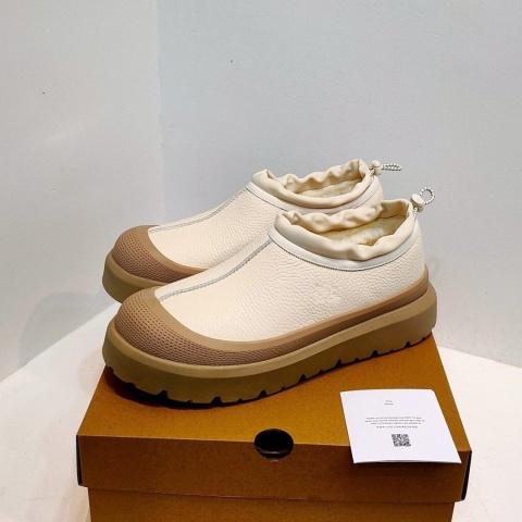 Buty krótki śniegowce UGG