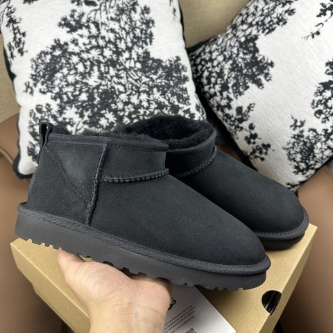 Buty krótki śniegowce UGG