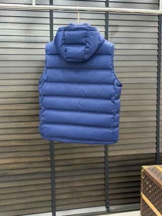 Kamizelka bezrękawnik puchowy Burnello Ciucinelli