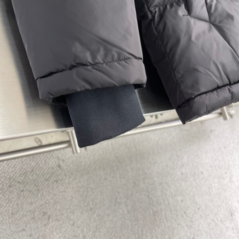 Kurtka puchowa Prada