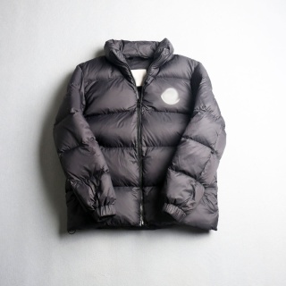 Kurtka puchowa Moncler