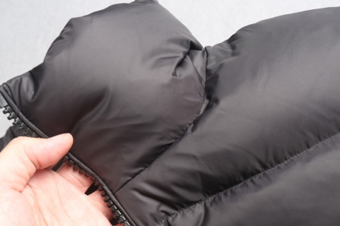 Kurtka puchowa Moncler