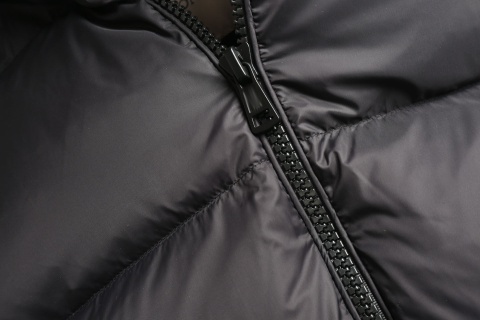 Kurtka puchowa Moncler