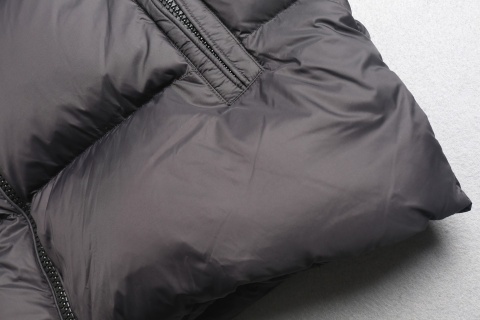 Kurtka puchowa Moncler