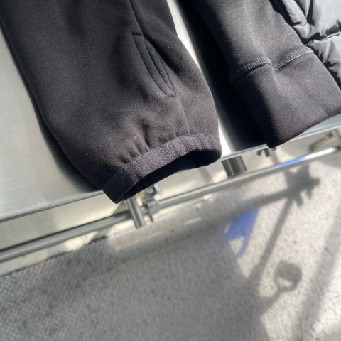 Kurtka puchowa Moncler