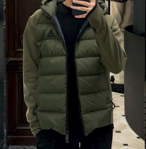 Kurtka puchowa Moncler