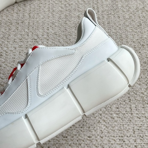 Męskie buty sportowe Prada