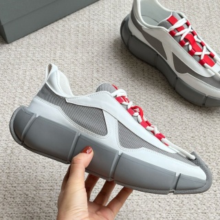 Męskie buty sportowe Prada