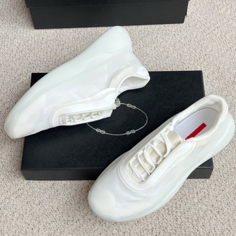 Męskie buty sportowe Prada