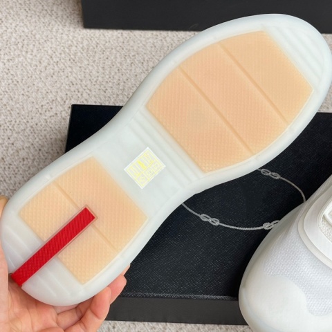 Męskie buty sportowe Prada