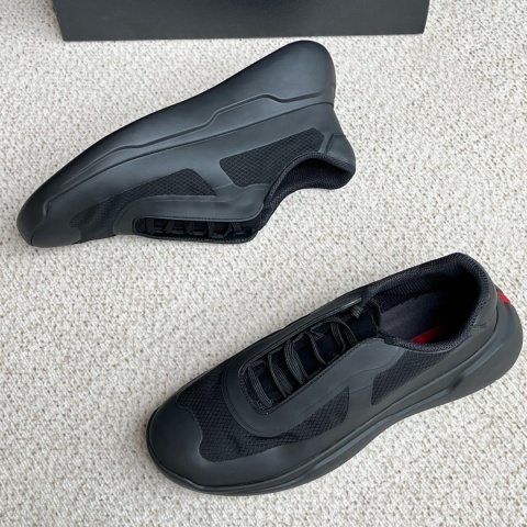 Męskie buty sportowe Prada