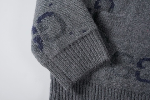 Sweter wełniany kardigan Gucci