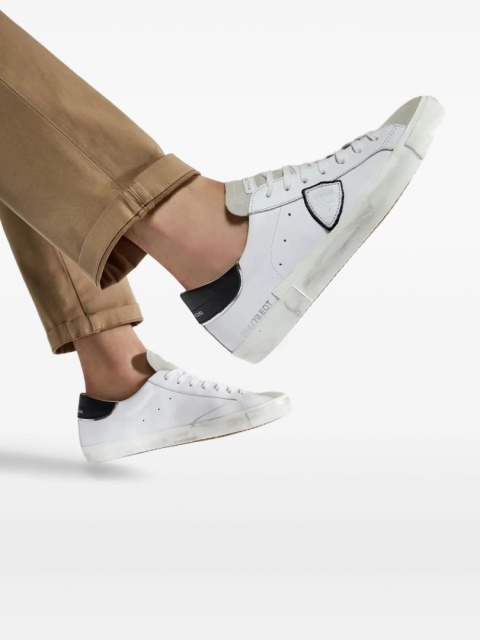 Buty Philippe Model Paris PRSX · unisex „dirty sneakers” · czarny tył · 2025