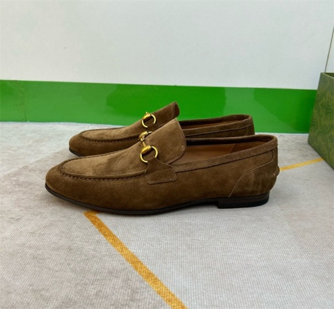 Buty Letenie mokasyny Gucci zamszowe z miękką podeszwą