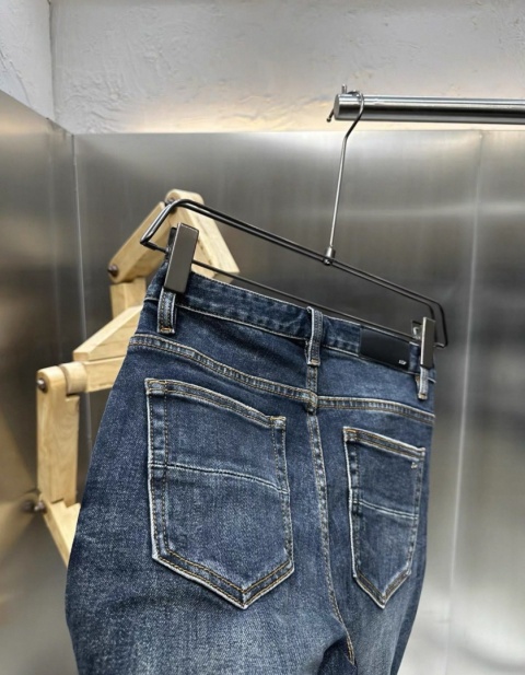 Spodnie Amiri Slim fit Stretch Denim