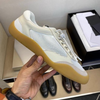 Buty snekersy Prada Summer 2026