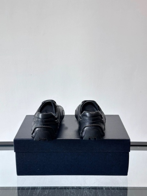 Buty męskie sneakersy Prada