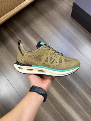 Buty sneakersy sportowe Valentino Garavani