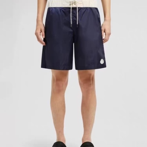Spodenki szorty sportowe Moncler