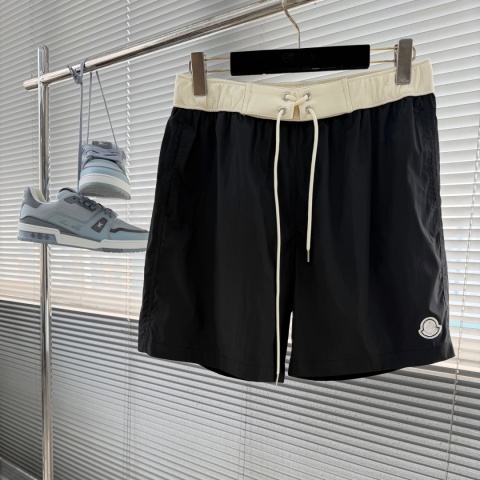 Spodenki szorty sportowe Moncler
