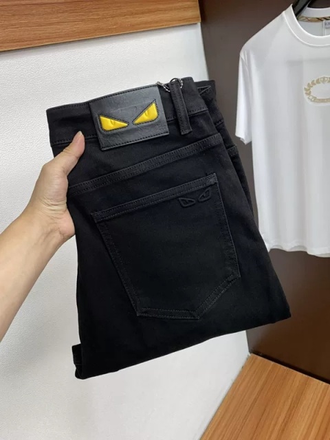Spodnie Fendi Slim Black