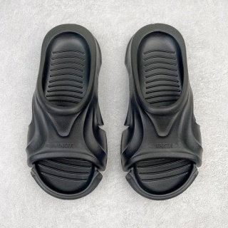 Klapki Balenciaga ultra - lekkie EVA