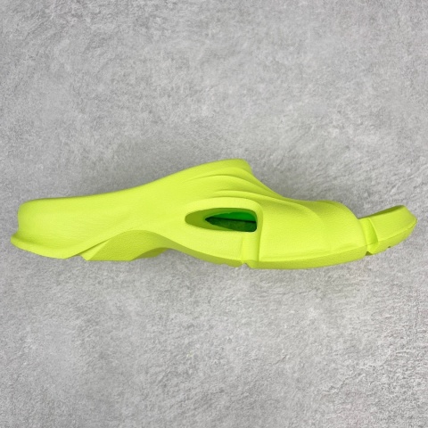 Klapki Balenciaga ultra - lekkie EVA