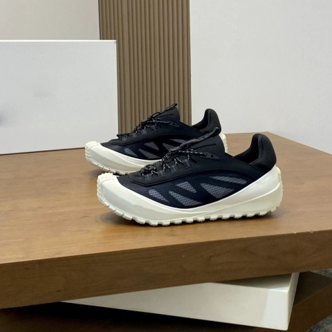Buty Moncler