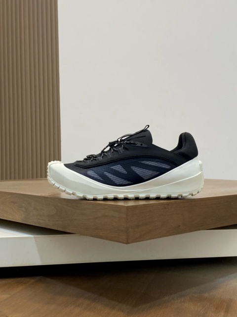 Buty Moncler