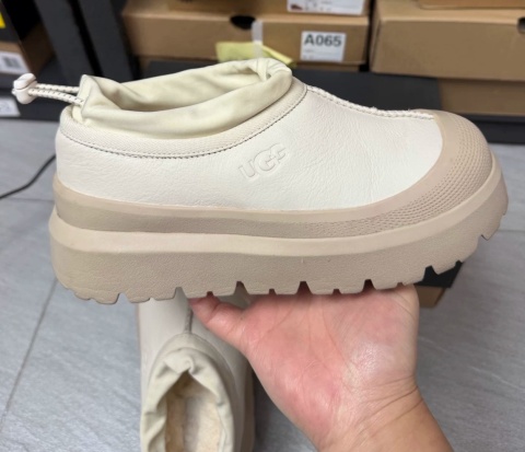 Buty krótkie śniegowce UGG